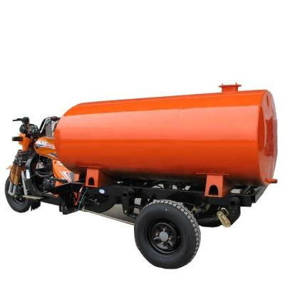 China Hydraulic Rear Brake Water Tank Tricycle Powered by Single Cylinder 4 Stroke Engine for sale