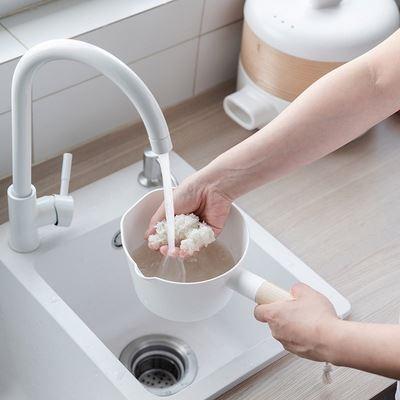 China Sustainable Multifunction Plastic White Household Water Scoop With Wooden Handle Household Plastic Water Dipper Ladle Bailer For Kitchen for sale