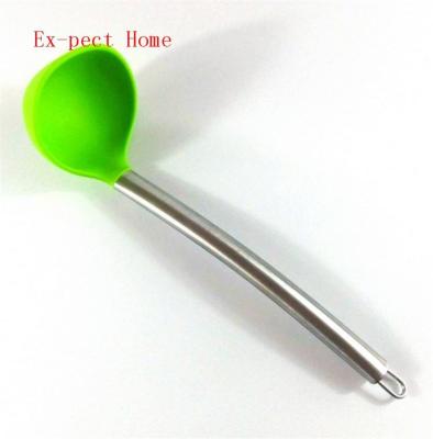 China Sustainable Eco-friendly  heat resistance Kitchen gadget Tools Stainless steel handle Silicone Soup Ladle for sale