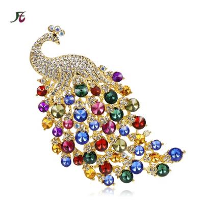 China Clothes Peacock Zinc Alloy Animal Brooch With Mixed Color Crystal Rhinestone Fashion Jewelry Brooches For Gift for sale