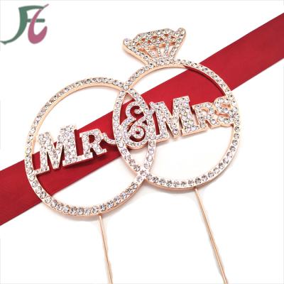 China Cake Decorating Wedding Supplies Custom Rhinestone Cake Topper For Wedding Decorations for sale