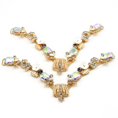 China Shoe Flower Sandal Rhinestone Crown Shape Shoe Chain Rhinestone Slipper Chain For Lady Shoe Accessories for sale