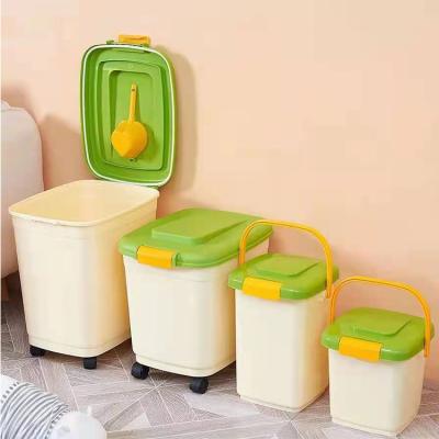 China Sustainable Moisture Resistant Plastic Pet Food Container 3kg/5kg/10kg/15kg With Spoon for sale