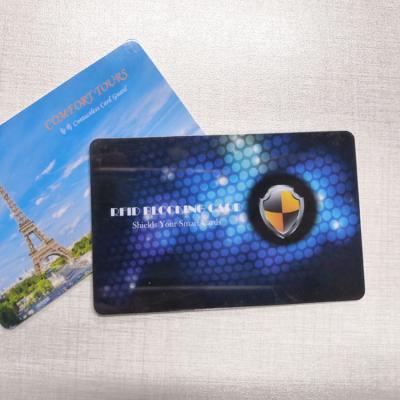 China Waterproof / Waterproof Rfid Blocking Card Shielding HF PVC Rfid Protection Card Pad Credit Card From Theft à venda