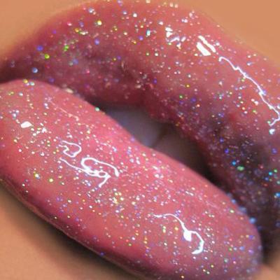 China Waterproof Private Label Moisturizing Organic Cosmetics Glitter Nude Shiny Makeup Lip Gloss for sale