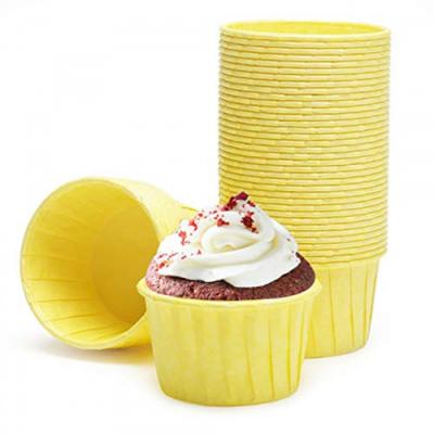 China Disposable Yellow Muffin Pudding Holders Baking Cups To Strain Cupcake Liners For Party for sale