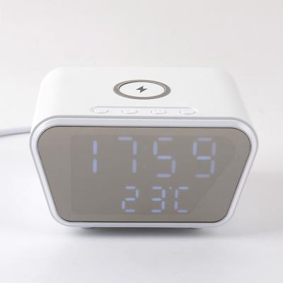 China Abs Weave 20W Fast Speed ​​Plastic Clock Wireless Charger Weiße Farbe zu verkaufen