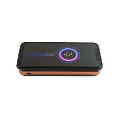 中国 5V Portable Power Bank Battery for Smartphones Full Battery and Passed Test 販売のため