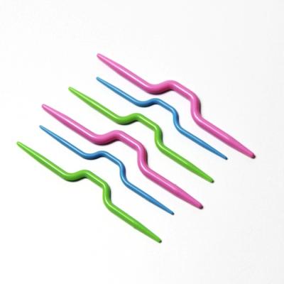 China Hand sewing high twist plastic needle for sale