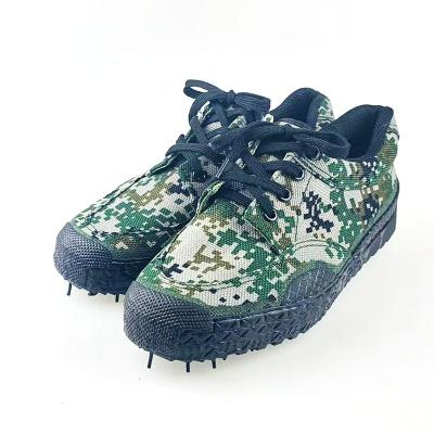 China Cross Country Double Camouflage EVA Shoes Woodland Sole Running and Mountaineering Shoes Student Military Training Shoes for sale