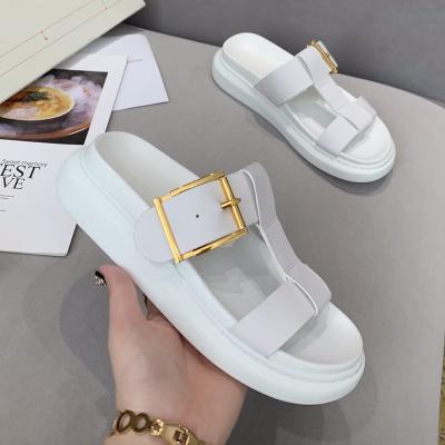 China 2021 factory price factory price brand women's original leather queen sandals slippers cheap genuine leather luxury sandals pvc quality ladies for sale