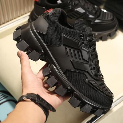 China 2021 luxury genuine leather thunder women's casual shoes wholesale good quality famous brand designer shoes new factory price men's running shoes for sale