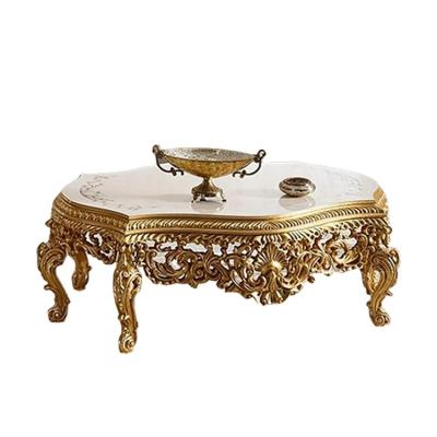 China Wooden Classic Luxurious Vintage Look Wooden Italian Antique Carved Coffee Table Center Table For Living Room Set for sale