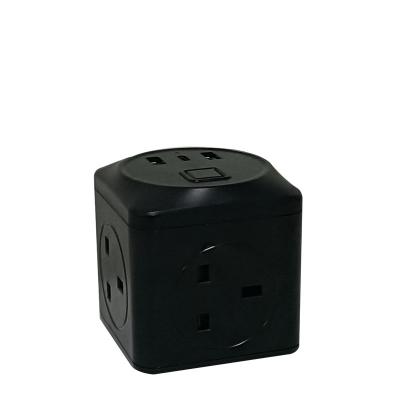 China Universal Travel USB Smart Plug World Adapter Travel World Power Charger Plug Adapter UK Multiple Travel Socket for sale