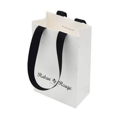 China High Quality Recyclable Paper Bag Custom Eco Friendly Shopping Paper Bag for sale