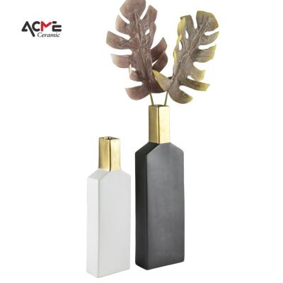 China Unique Nordic Minimalist White Flower Vase Decoration Home Opens Vase Matte Black Vase Ornament Modern Gold Plating for sale