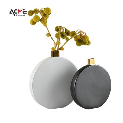 China New Design Nordic Modern Creative Flower Ornament Large Round Matt Ceramic Eco-friendly Ceramic Bottle Vase For Home Decoration for sale