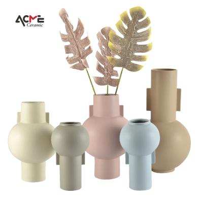 China Ware Ceramic Vases Wholesale Modern Nordic Style Home Decor Ornaments Simulation Irregular Flower Arrangement Ceramic Vase for sale