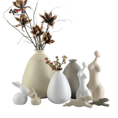 China Modern Nordic Style Home Ware Ceramic Vases Dried Bottle Unglazed Matte White Ceramic Flower Vase Decor Porcelain Flower Vase for sale