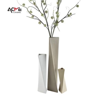 China 3d printing ceramic white unique design vases ware vase decoration china nordic modern ceramic floral vases for home decor for sale