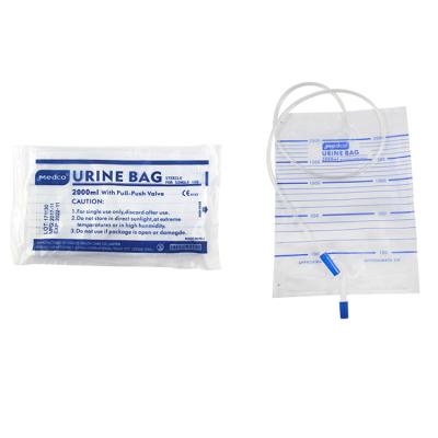 China Pull-push/twisted/cross or without valve medical urinary valve hospital card 2000ml drainage urine meter urine bag for sale