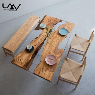 China 100% Modern Natural And Beautiful Unique Design Epoxy Resin Table Tops Crystal Clear Solid Wood Dining Table\Coffee Table for sale