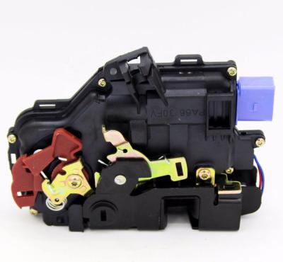 China Automobile Body Parts For Auto Left And Rght Skoda VW Door Lock Lock 7L0839015D 7L0839016D for sale