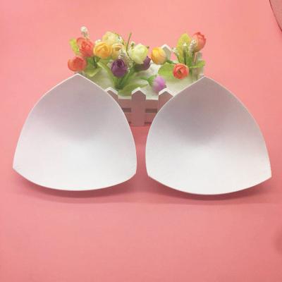 China 2019 White Triangle Bra Adjustable Breathable Foam Cup Sportswear Push Up Bra Cup Insert for sale