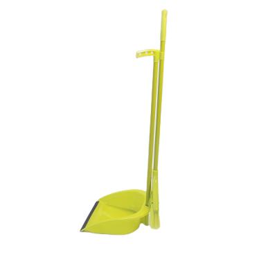 China Commercial Environmentally Friendly Long Insurance Handle Dustpan and Plastic Play Brush for sale