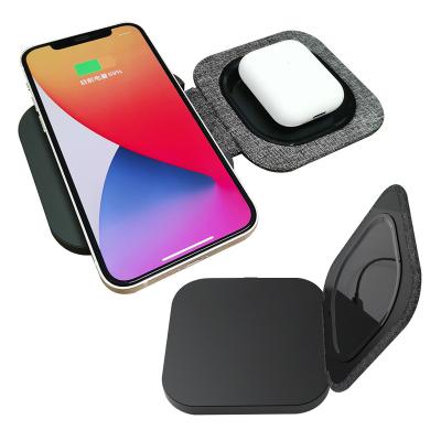 China Mobile Phone 2 In 1 Wireless Charger Duo Qi Foldable Charger Pad Dual Charging iPhone For AirPods for sale