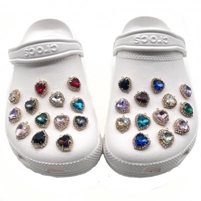 China Designer Wholesale Crystal Accessories Custom Luxury Decoration Gem DIY Clog Charm Women Clogs Shoes Charm for sale