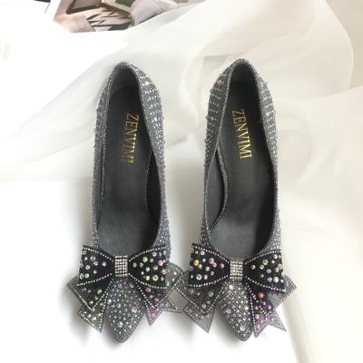 China Stylish Shoe Buckle Fashion Sandal Bling Bowknot Ladies Shoe Decorations Accessories Plastic Resin Fashion Shoe Charms for sale