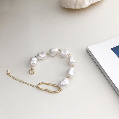 China White Baroque Pearl Bracelet Large Faux Rice Pearl Bracelet Faux Large Rice Pearl Bracelet Posing With Circle Irregular Pearl Bracelets For Women for sale