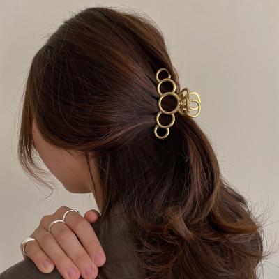 China Matte Gold Color Multi Circle Hair Clips Matte Gold Color Multi Circle Hair Clips Metal Claw Large Geometric Hair Clips For Women Simple Vintage Hair Jewelry 2020 Hot for sale