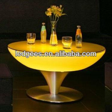 China Modern Hotel Furniture LED Not Foldable Commercial Table Glass Cocktail Dining Table for sale