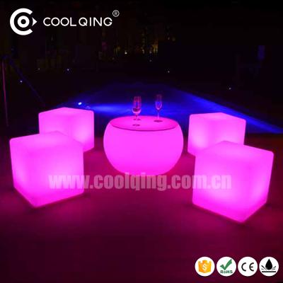 China Outdoor / Indoor 40cm Bright Plastic Lighted Plastic Led Cube Led Sitting Cubes Rechargeable Seat for sale