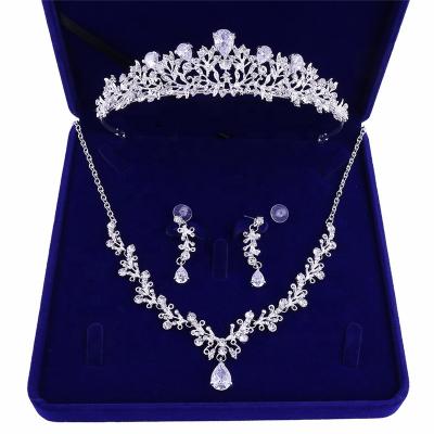 China Luxury TRENDY Crystal Crown Tiaras Earring Necklace Set Bride Jewelry Sets Rhinestone Wedding TRENDY Fashion for sale