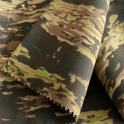 China T/C65/35 80/20 Polyester Waterproof Cotton Rip-Stop Camouflage Fabric Hunting Camouflage Pattern Blend Fabric for sale