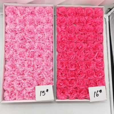 China 50pcs/box Durable Almost Natural Artificial Soap Flower Head Small Carnation For Mothers Day Gift And Wedding Decoration for sale