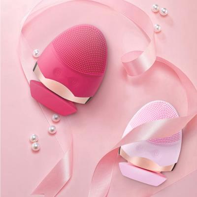 China Soft Red Electric Silicone Detergent Brush Face Cleansing Beauty Facial Cleansing Brush for sale