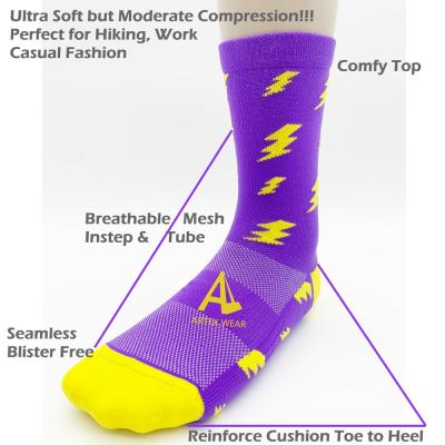 China Sporty OEM custom women bike extra heavy crew cycling socks mountain mountaineering mtb bumps men for sale