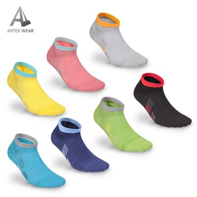 China Custom Non Slip Skid Grip Ankle Yoga Pilates Athletic Socks for sale