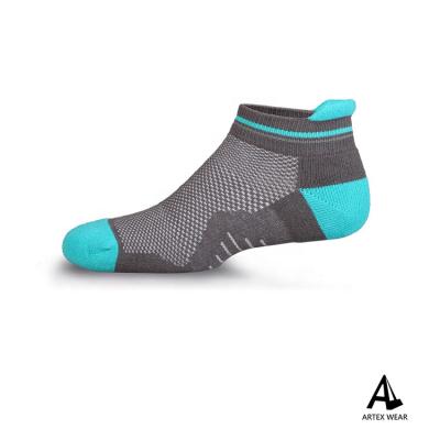 China QUICK DRY Triple Thick Compression Breathable Running Socks for sale