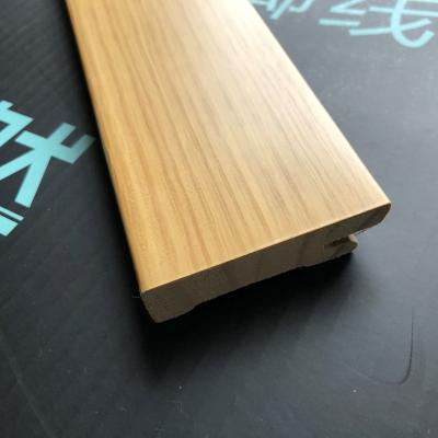 China Real sustainable oak wood sourced veneered skirting board lacquered softwood finished in natural veneer for sale