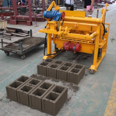 China Movable building material stores mini block making machine qt40-3a for sale