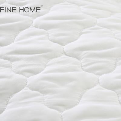 China 100 Gsm Waterproof Colorful Mattress Protector Queen Size Waterproof Custom Cotton Terry for sale