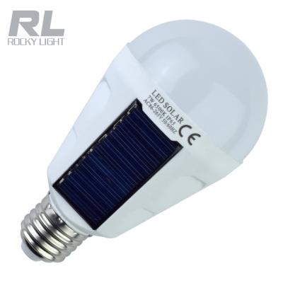 China Outdoor Warehouse Rocky Light B22/E27 Emergency 85-265V 7W Intelligent Light Rechargeable Solar LED Light Bulb for sale