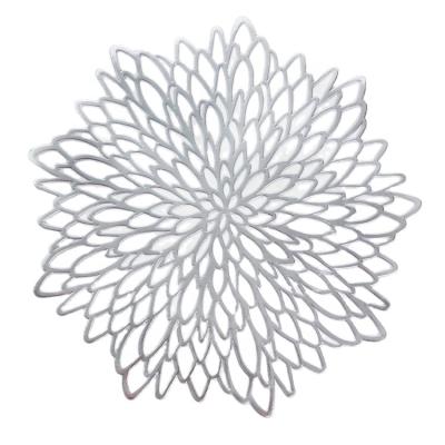 China Viable IN STOCK hollow out flower round shape silver PVC place mats, set of 6 for sale