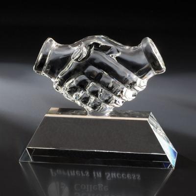 China Europe hot sale new products shake to hand crystal glass awards trophies for sale