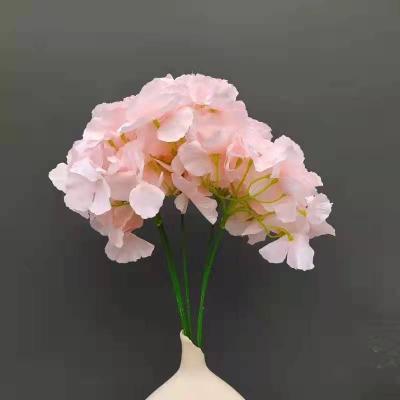 China Artificial silk hydrangea plastic wholesale flowers for home wedding decoration for sale